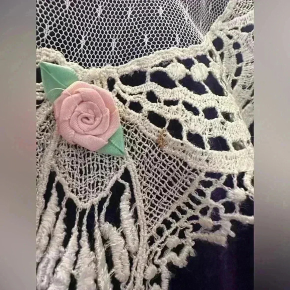 Handmade, purple velvet girls dress size 6X lace trim pleat waist long sleeve - Picture 2 of 9